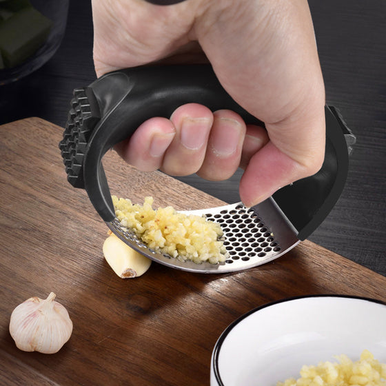 Kitchen Circular Stainless Steel Manual Garlic Masher